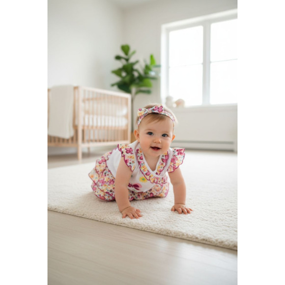 New Baby Girl Outfit set Top short Skirt Headband Size 0 to 3 months - Picture 2 of 3